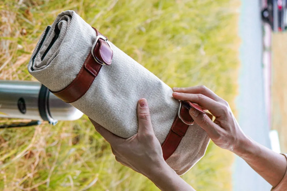 picnic blanket with handle